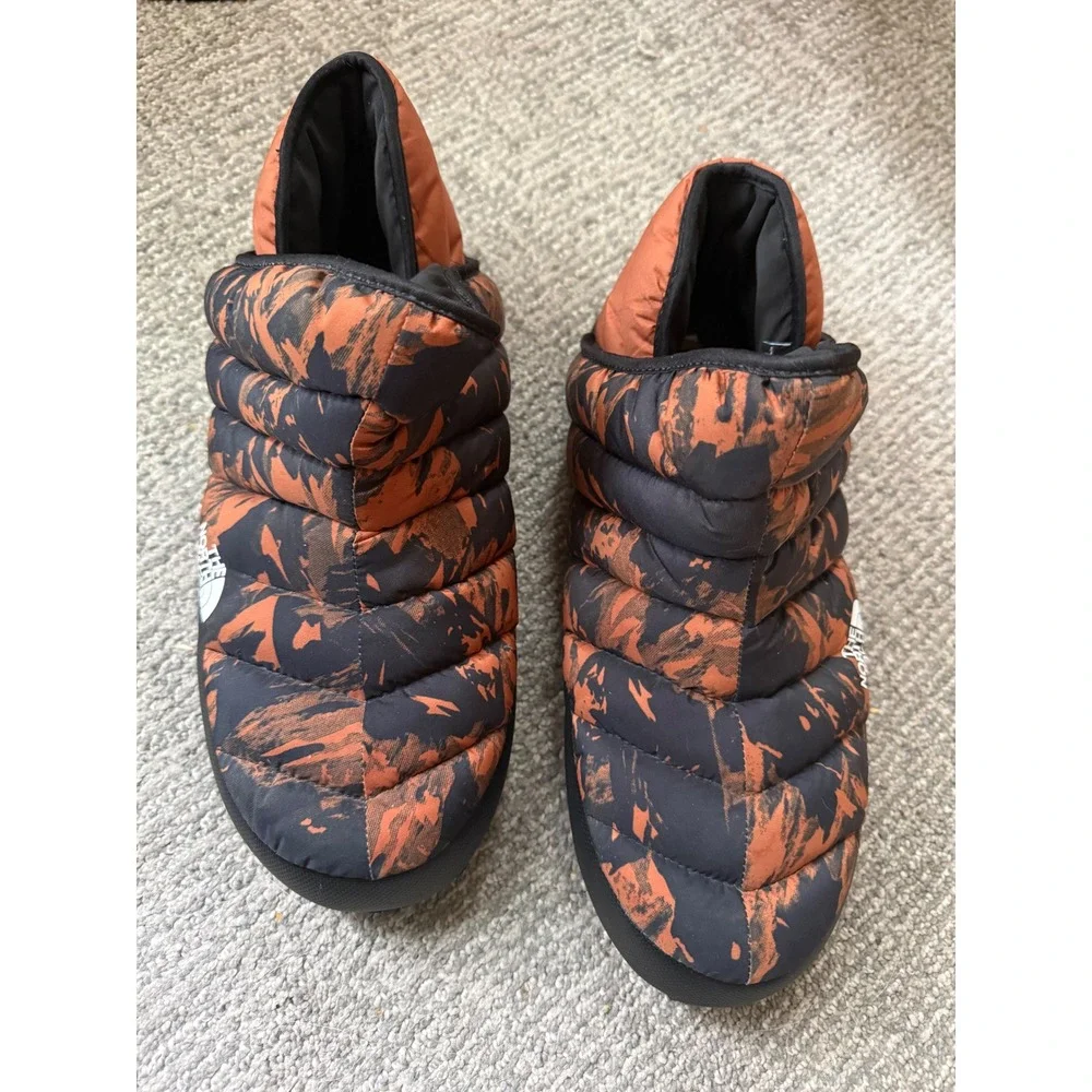 The North Face ThermoBall Traction V Mules Orange Black Print Mens 12 NF0A3MKH